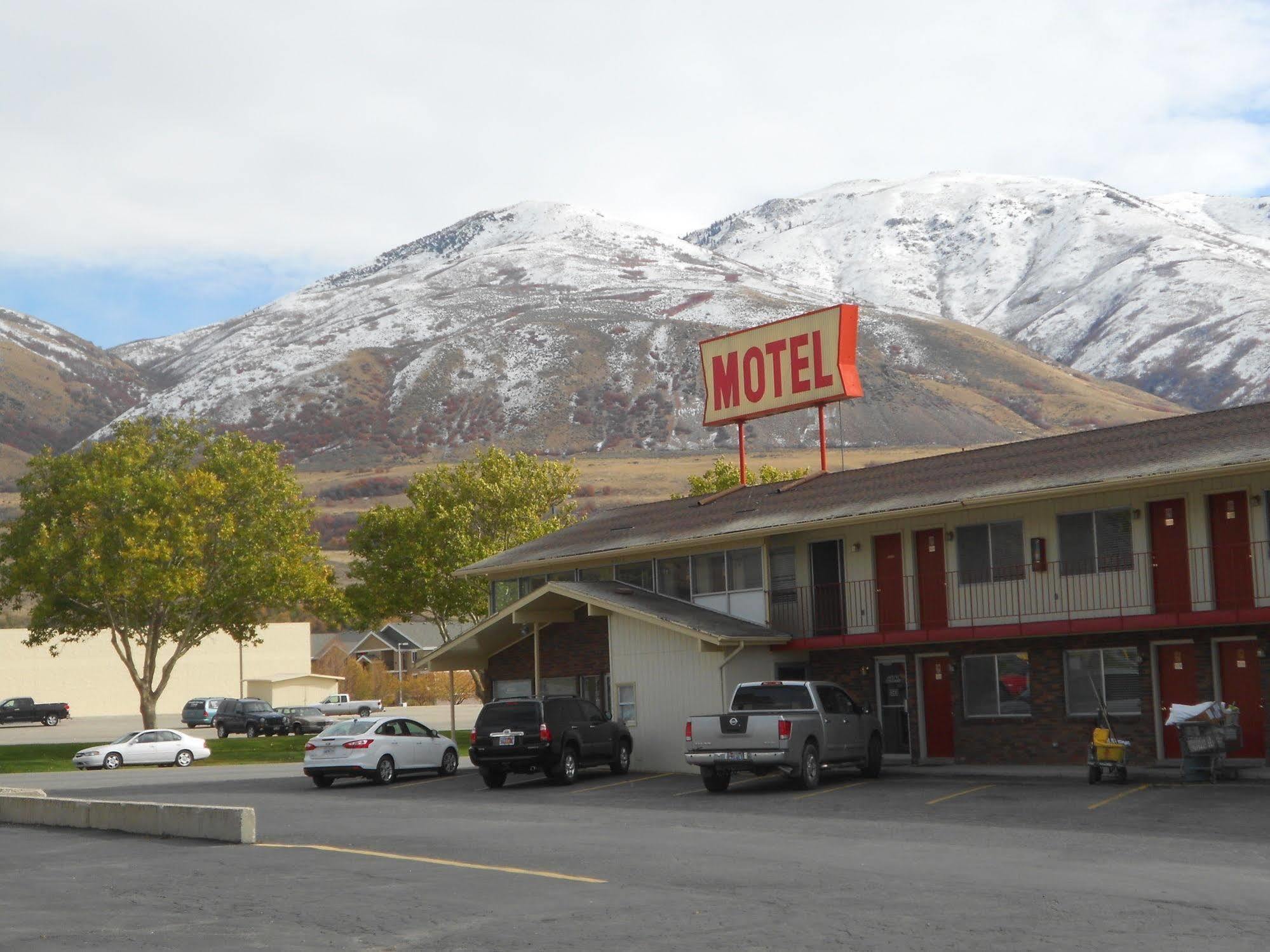 Galaxie Motel Brigham City Exteriör bild